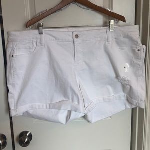 NWT white denim old navy shorts